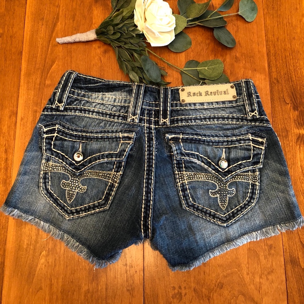 Rock Revival jean shorts, sz 27!